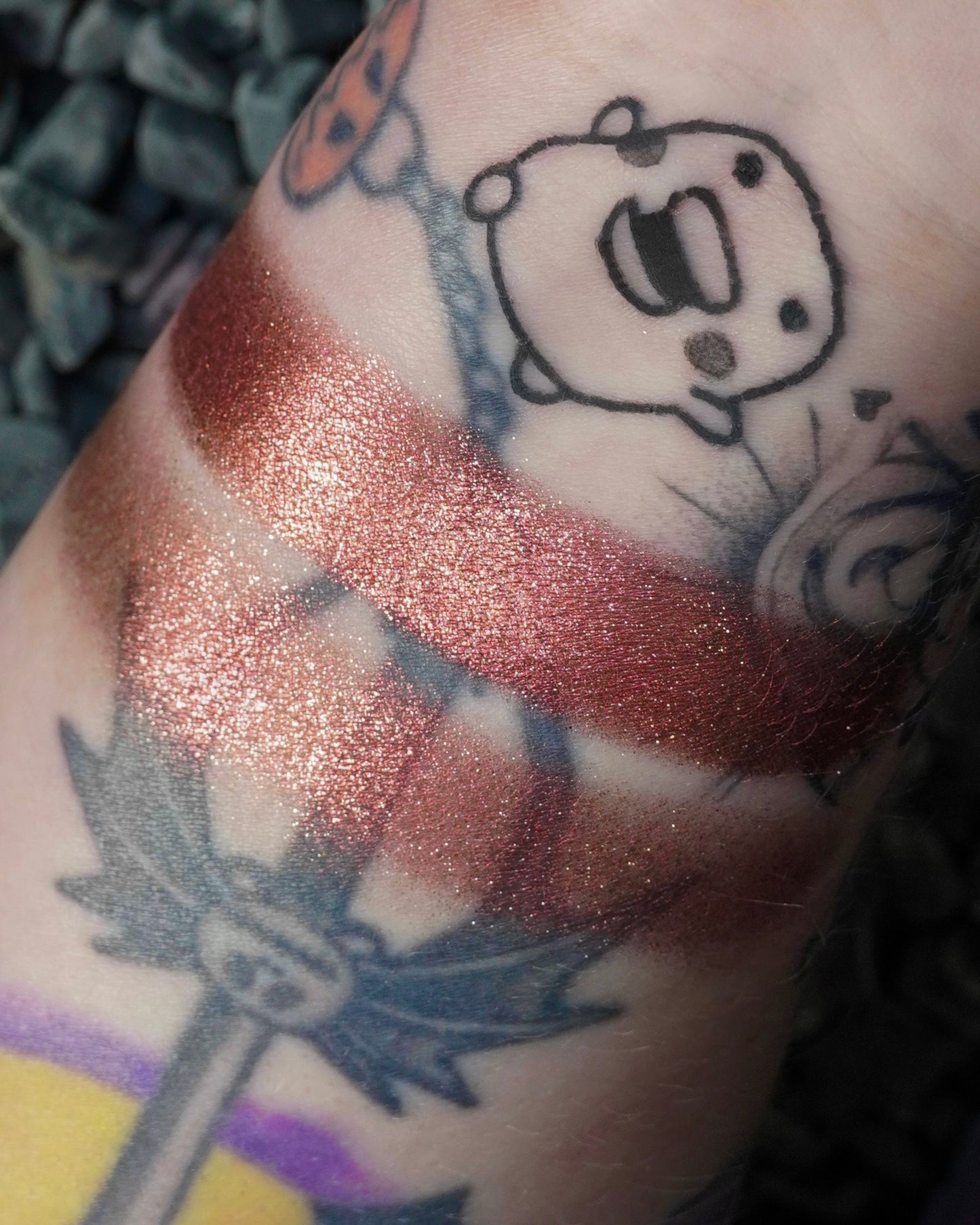 Garnet Single Shadow x @s.andromedae