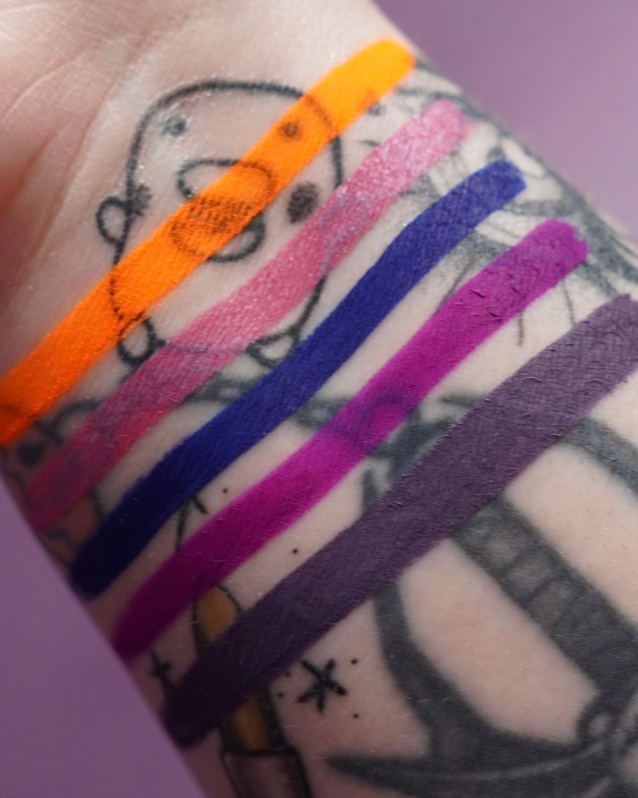 Peculiar Petals Wetliner