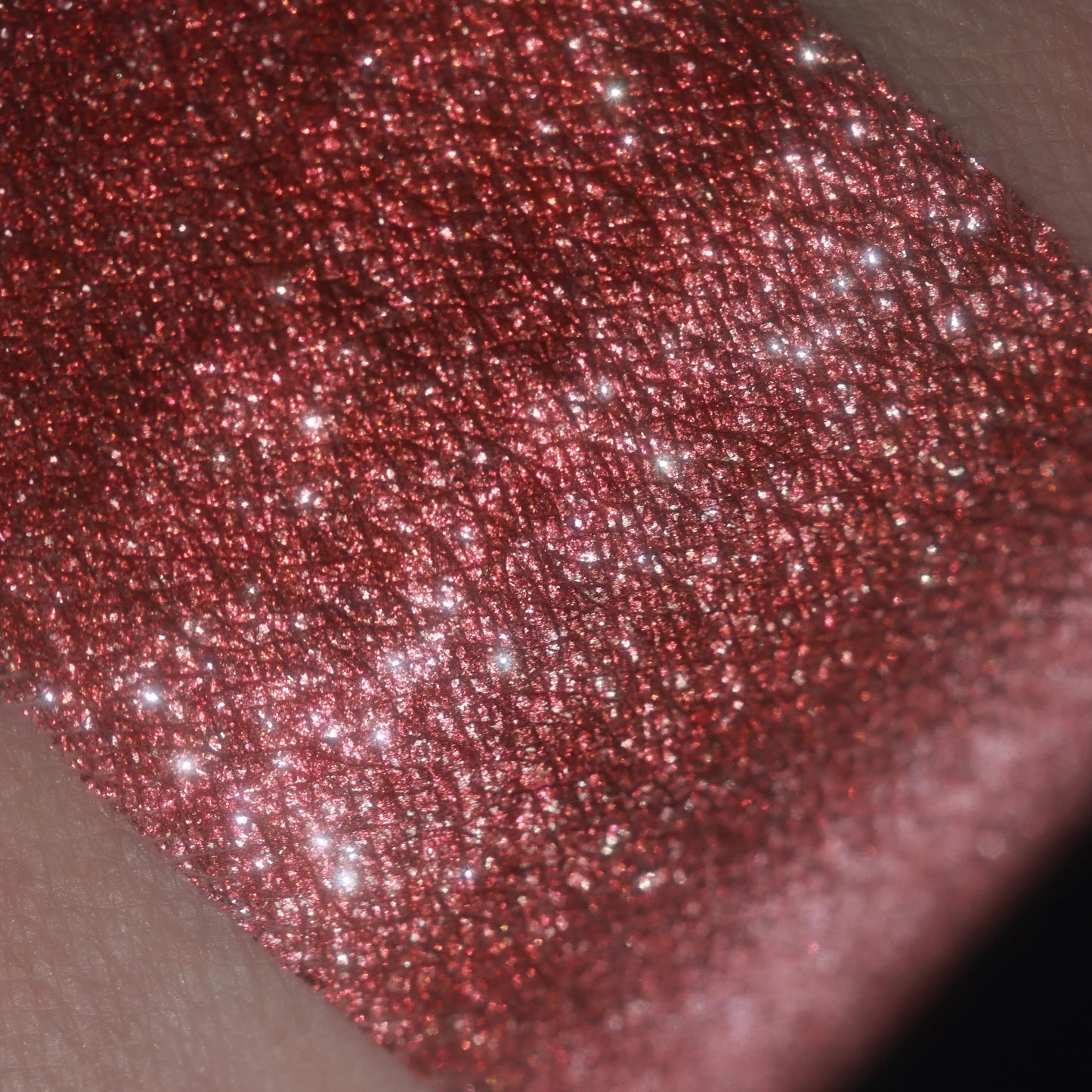 Garnet Single Shadow x @s.andromedae